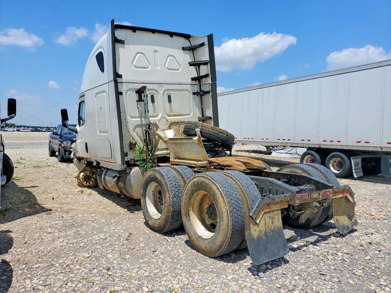 2023 FREIGHTLINER CASCADIA 126