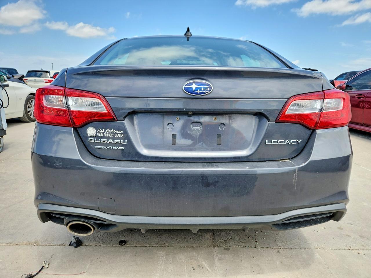 2018 SUBARU Legacy
