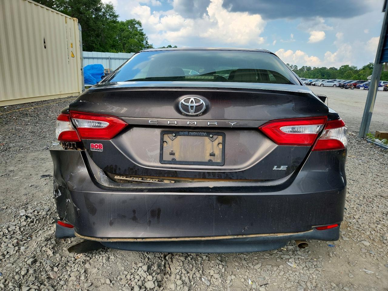 2018 TOYOTA CAMRY