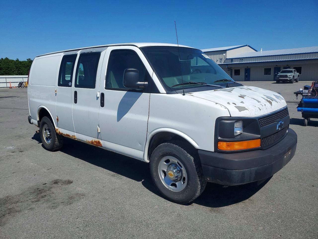 2010 CHEVROLET EXPRESS 2500
