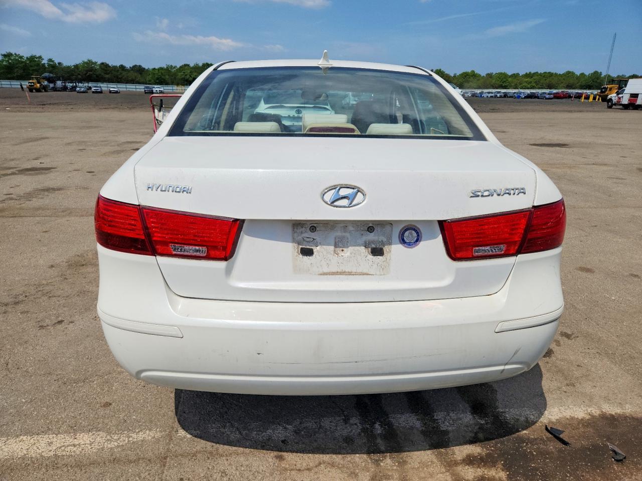 2010 HYUNDAI SONATA