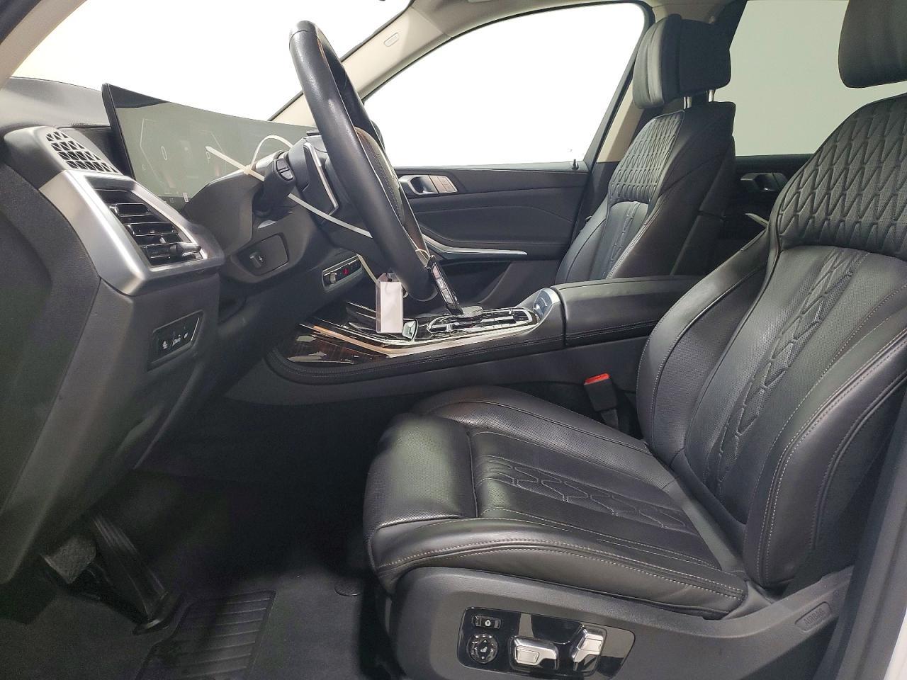 2026 BMW X7