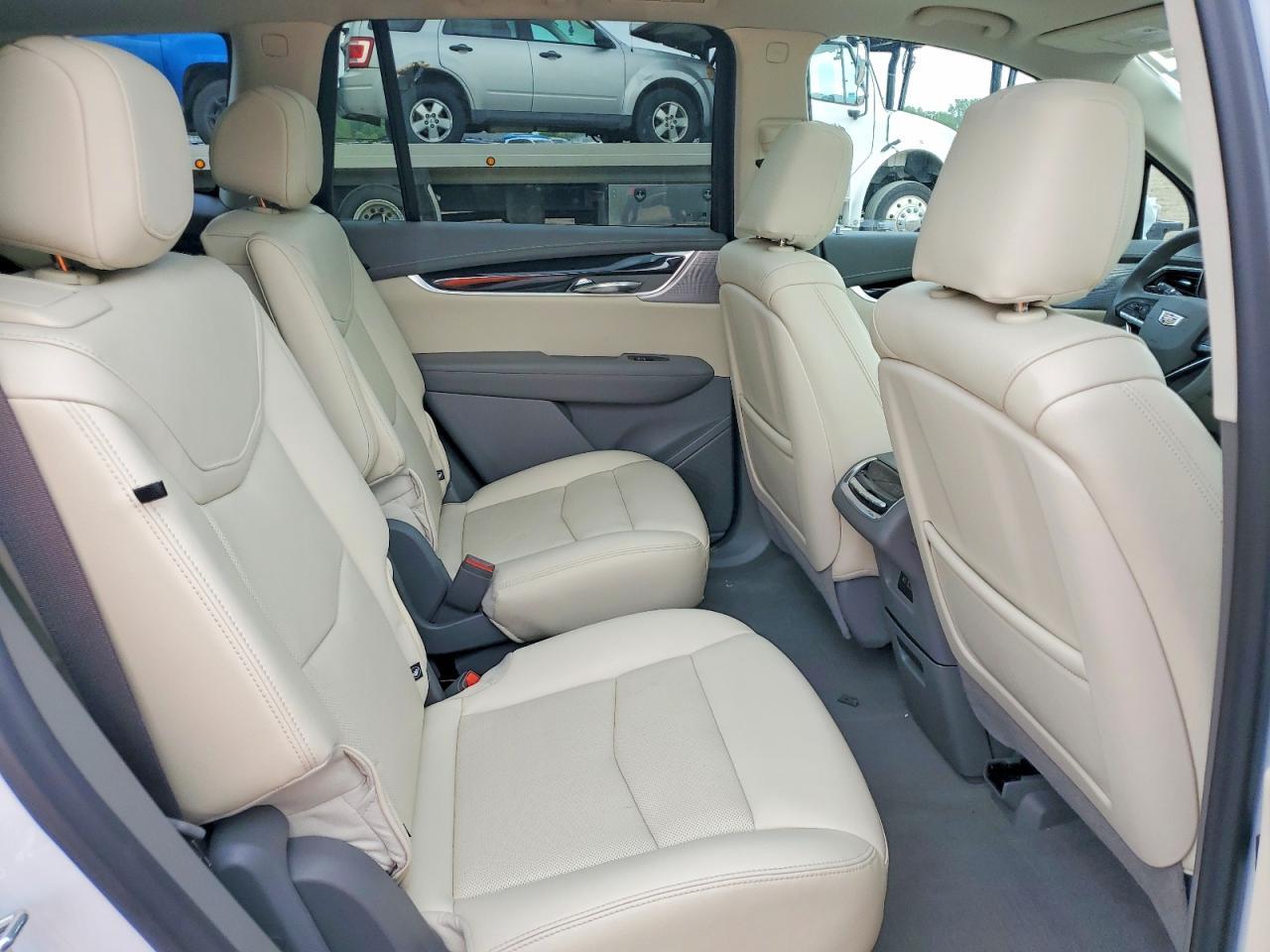 2024 CADILLAC XT6