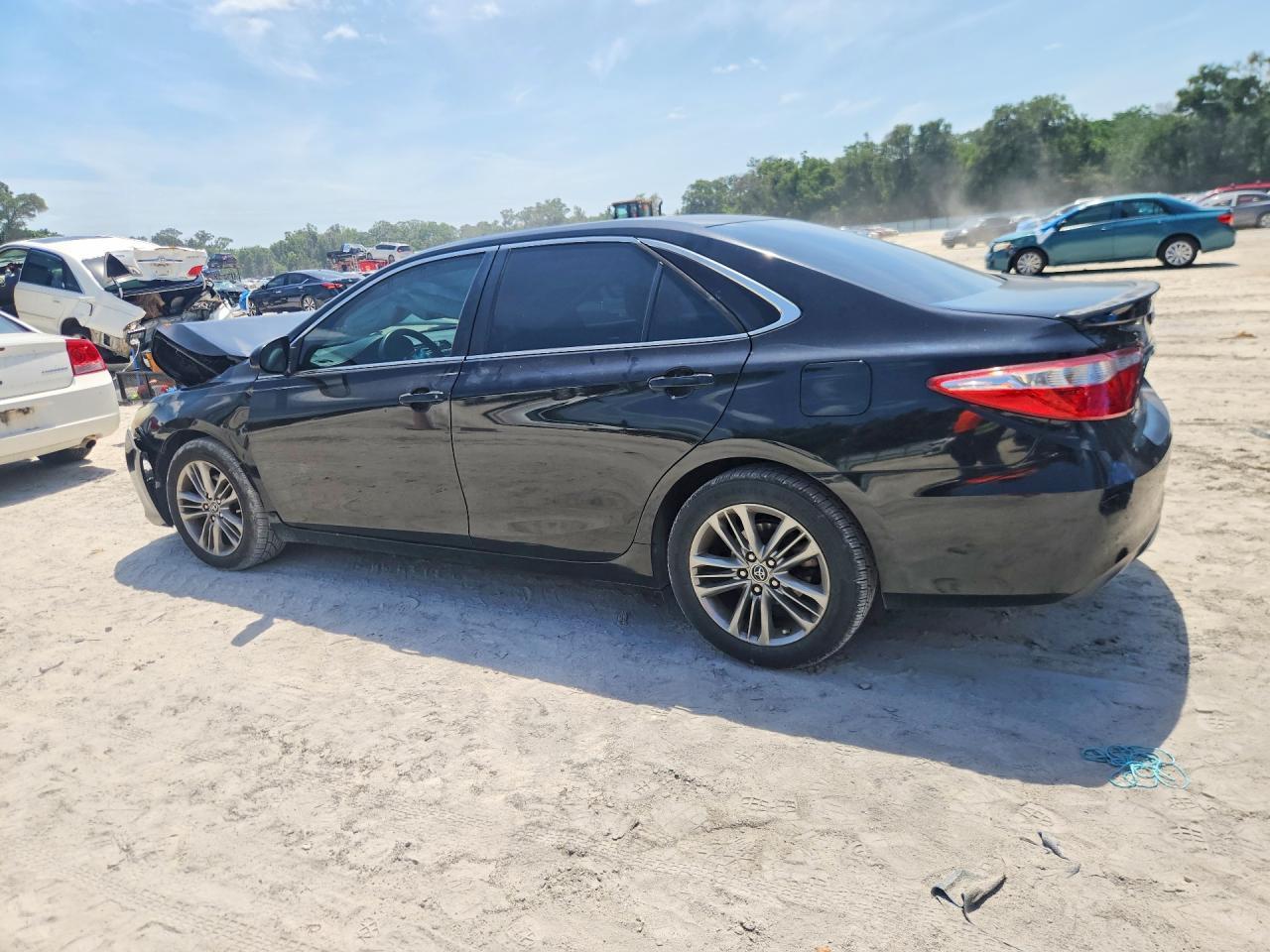 2015 TOYOTA CAMRY