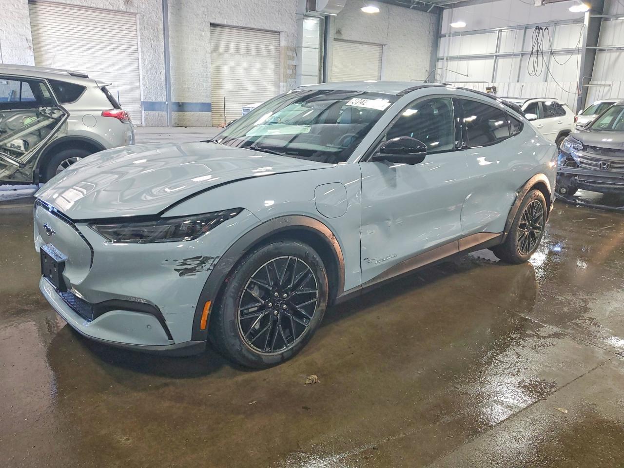 2025 FORD Mustang Mach-E