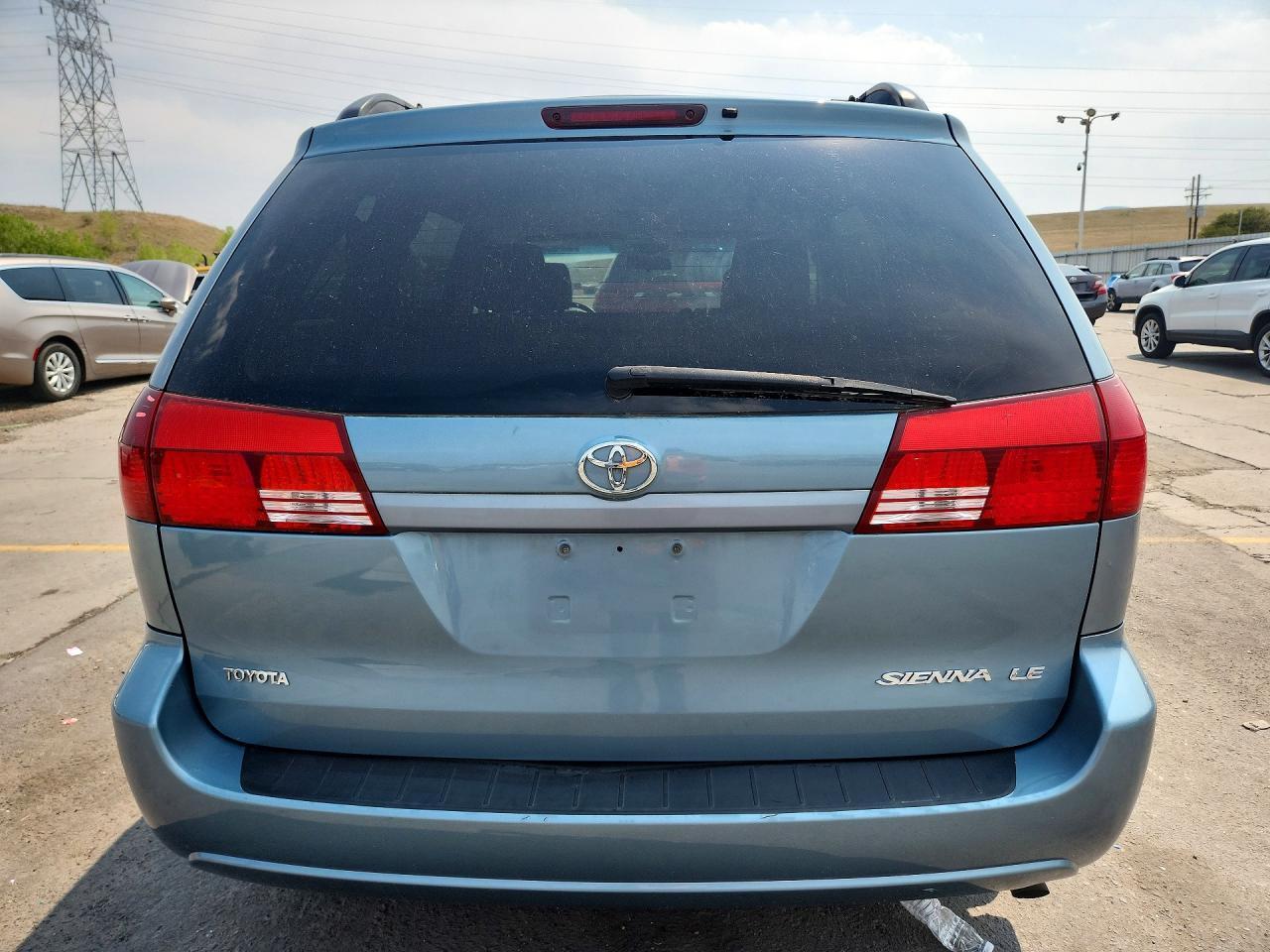 2005 TOYOTA SIENNA