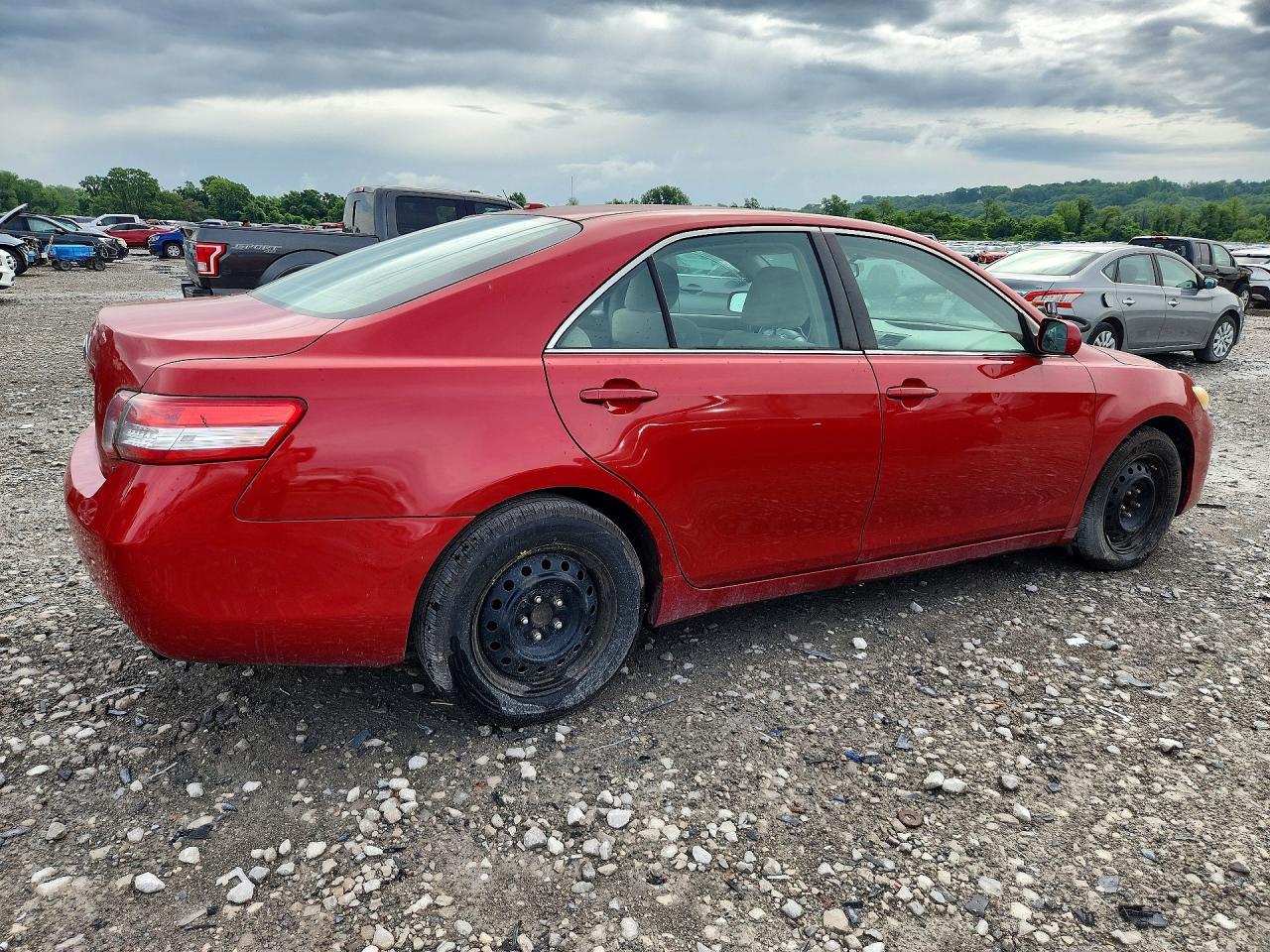 2011 TOYOTA CAMRY