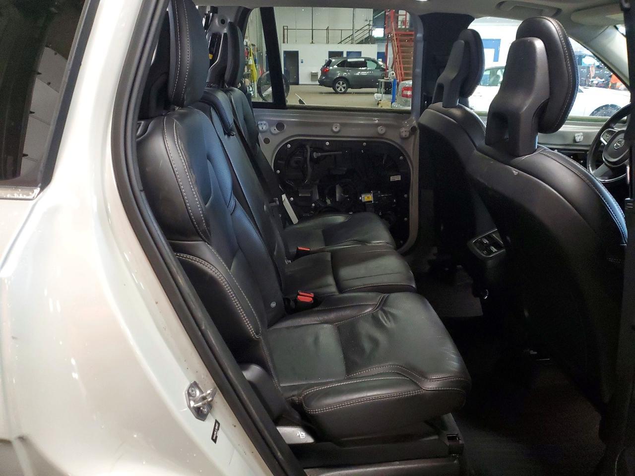 2020 VOLVO XC90