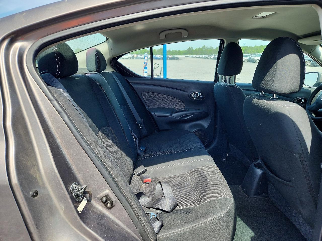 2015 NISSAN VERSA