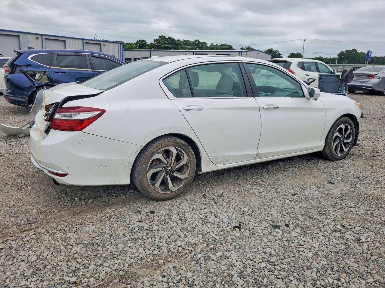 2017 HONDA ACCORD