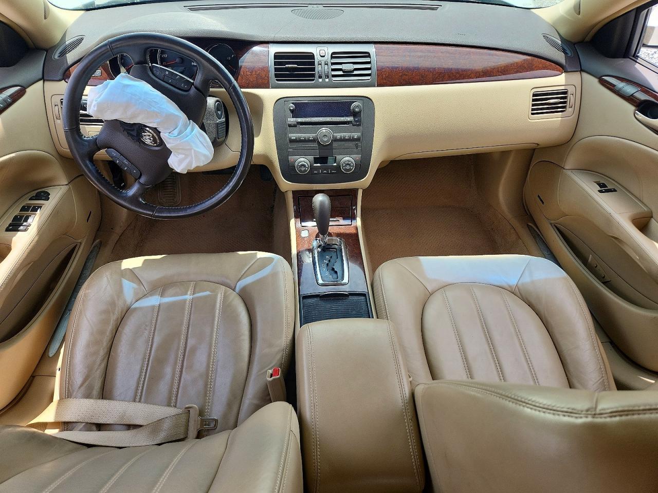 2011 BUICK Lacerne