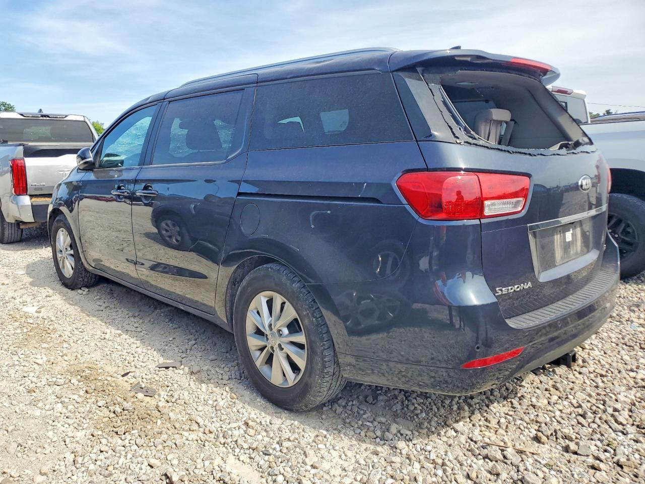 2016 KIA SEDONA