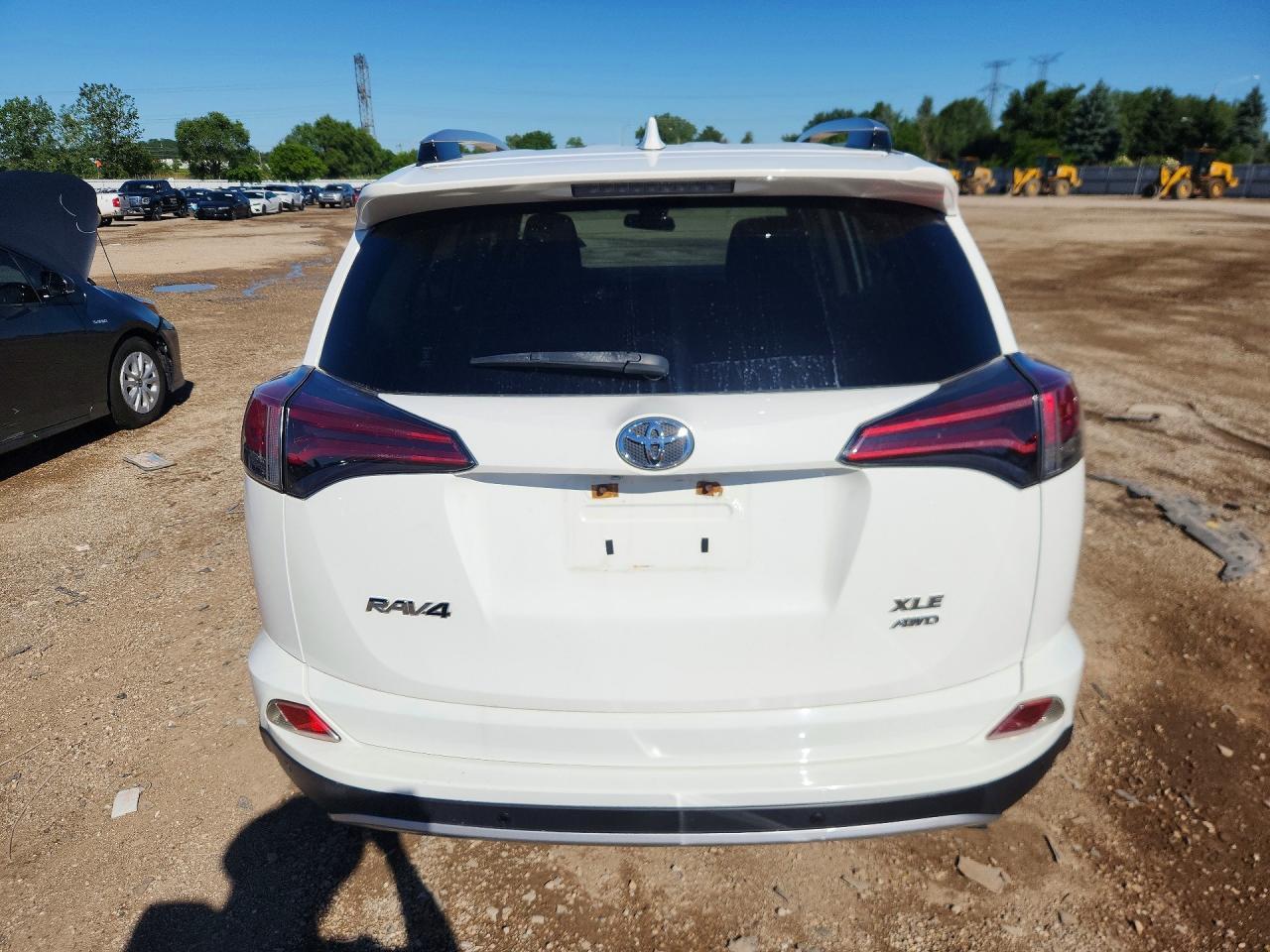 2016 TOYOTA RAV4
