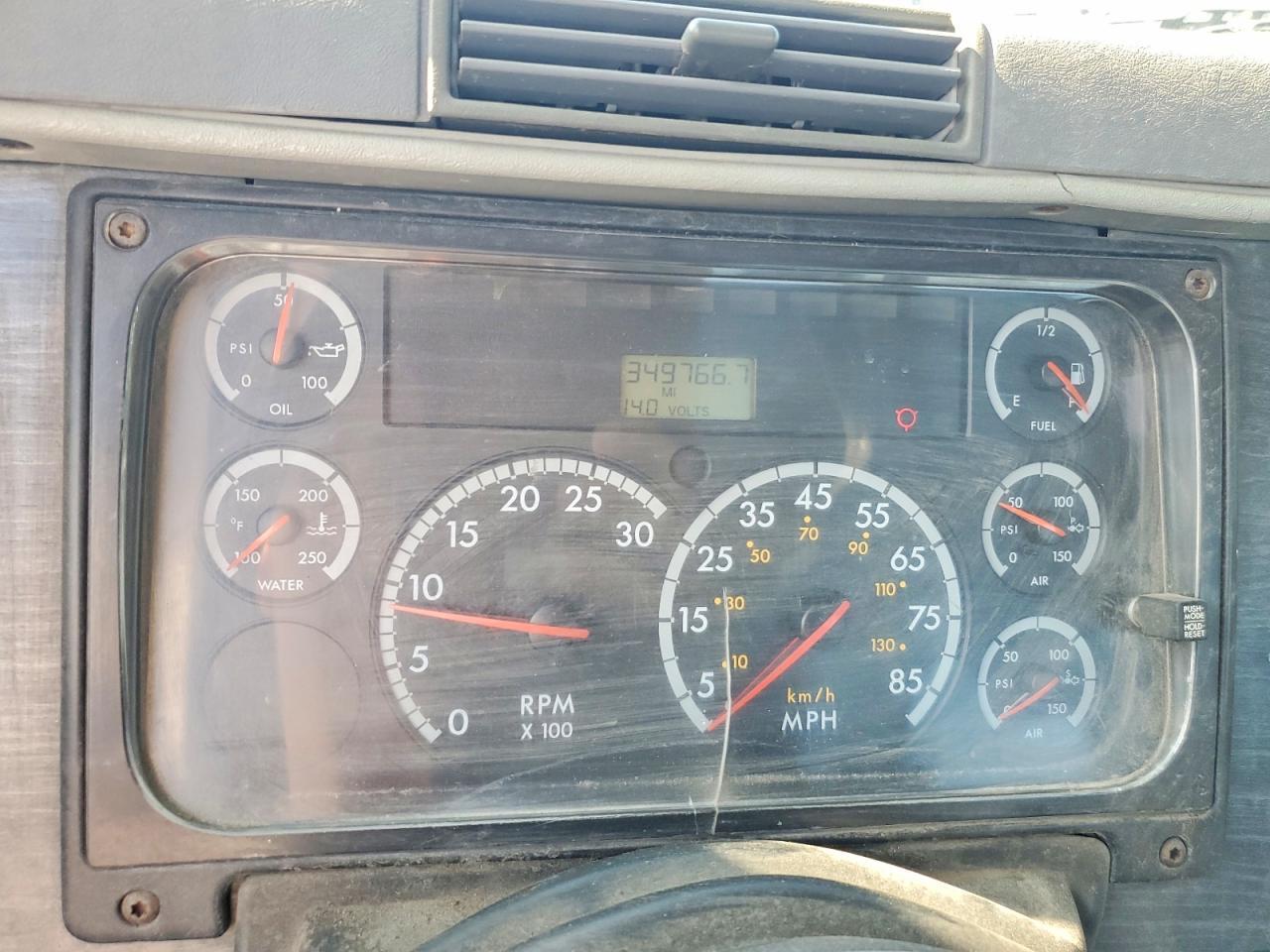 2006 FREIGHTLINER Conventional