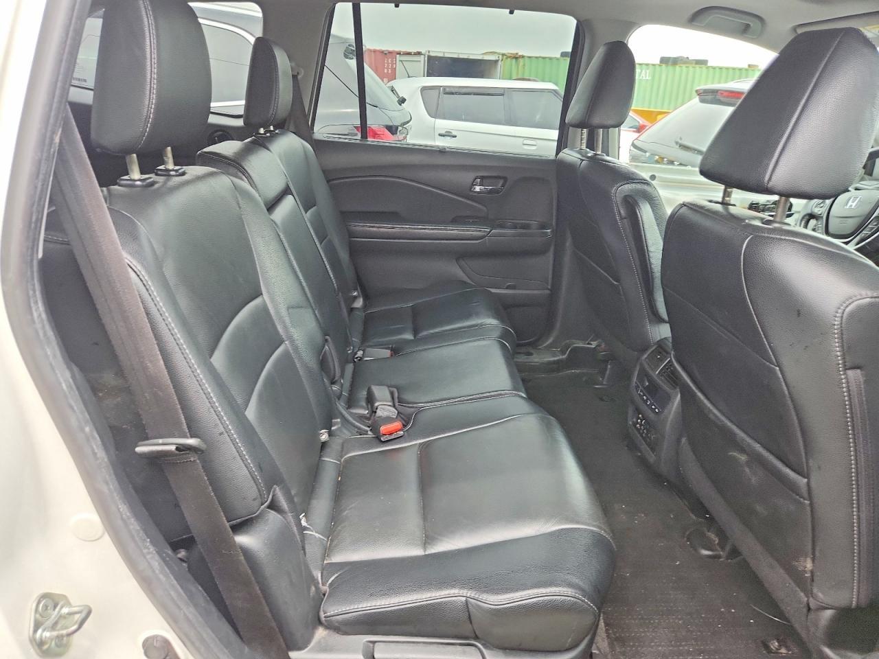 2017 HONDA PILOT