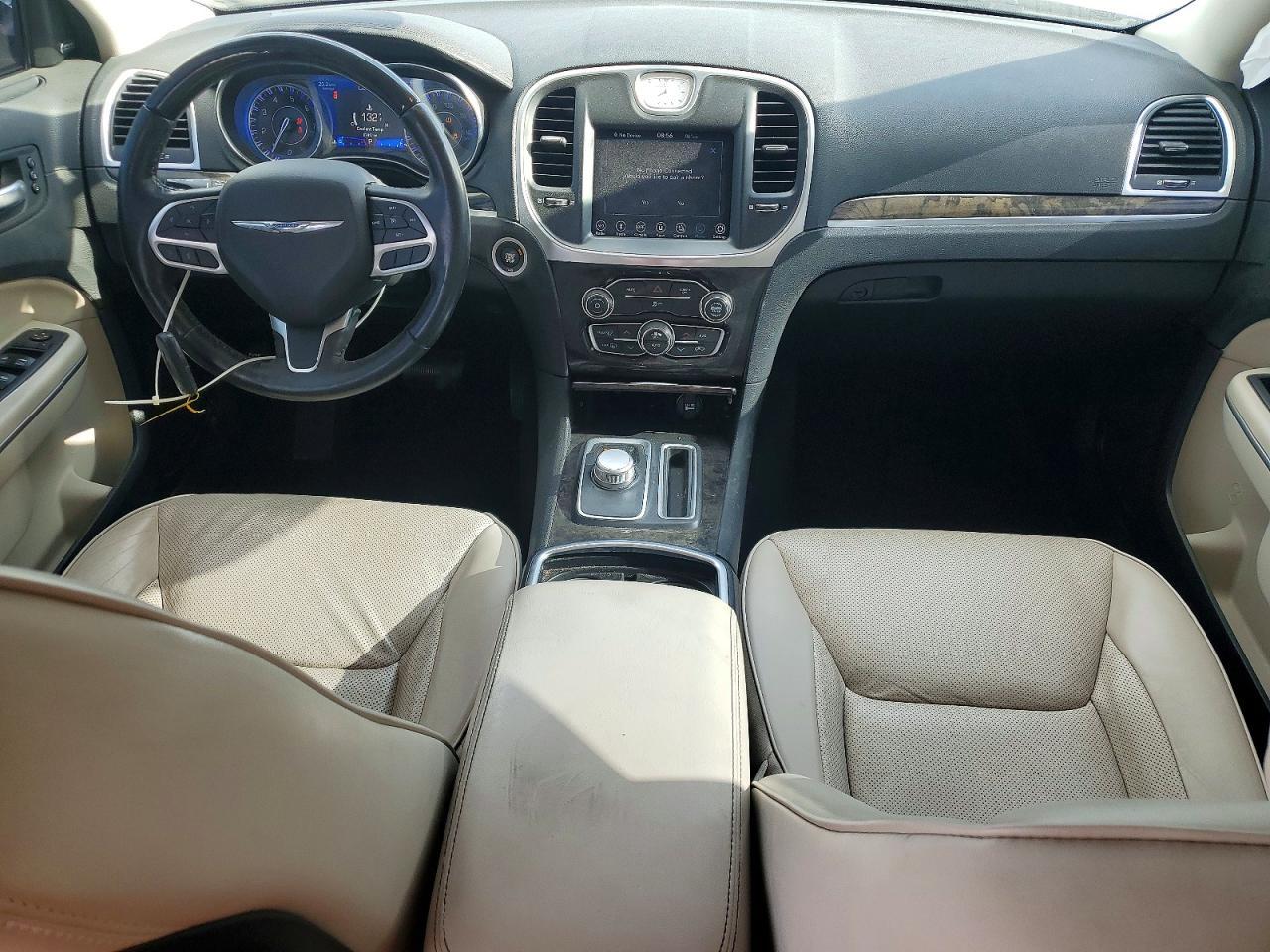 2019 CHRYSLER 300