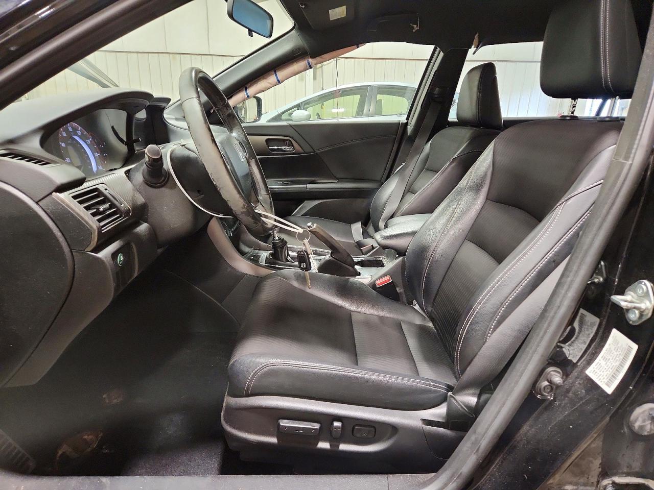 2017 HONDA ACCORD