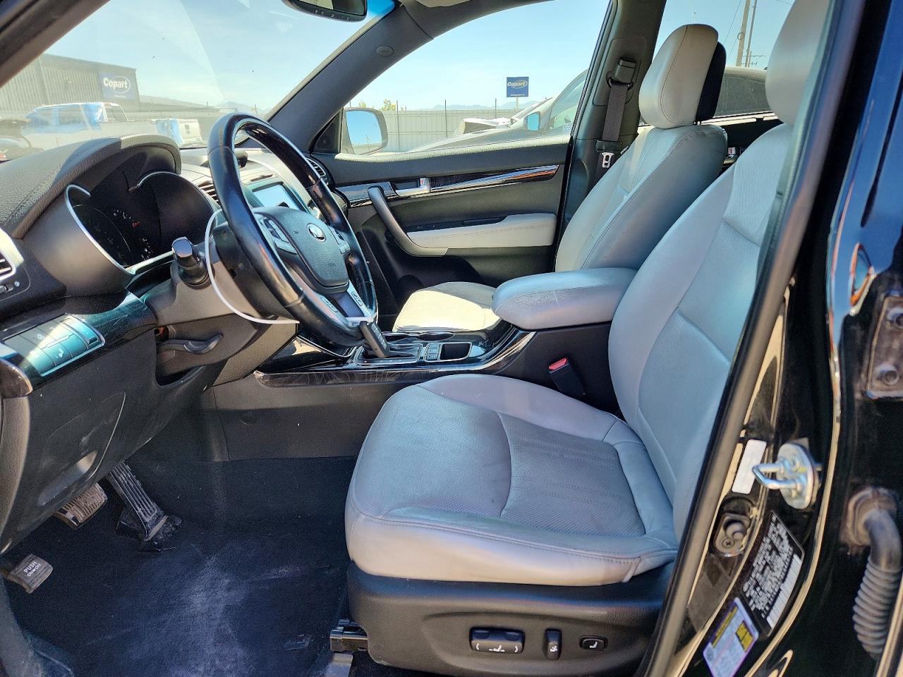 2014 KIA SORENTO