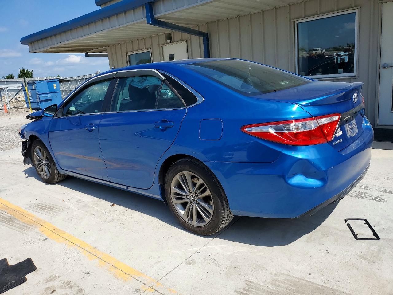 2017 TOYOTA CAMRY