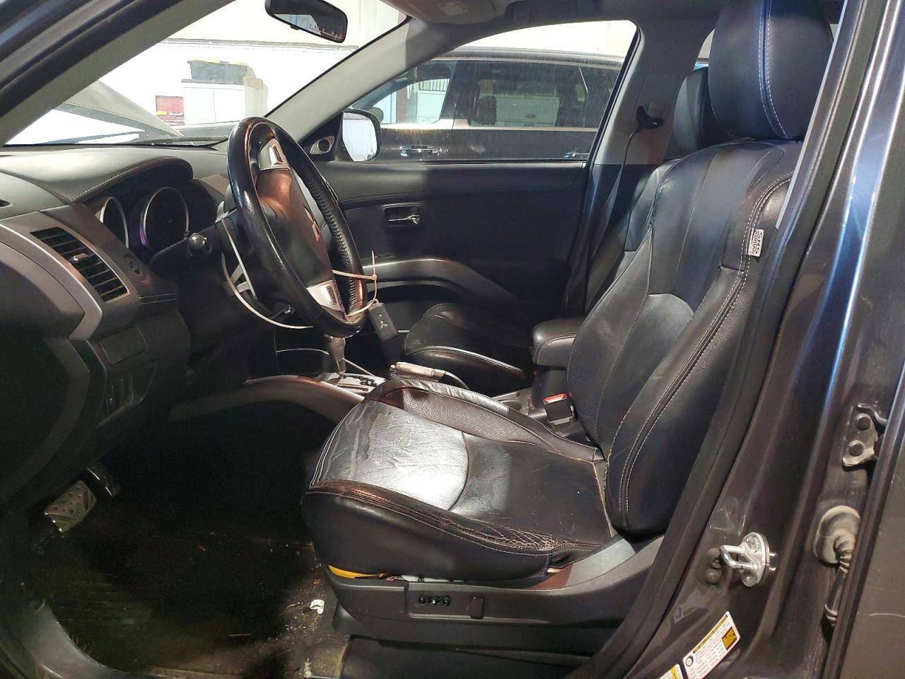 2011 MITSUBISHI outlander
