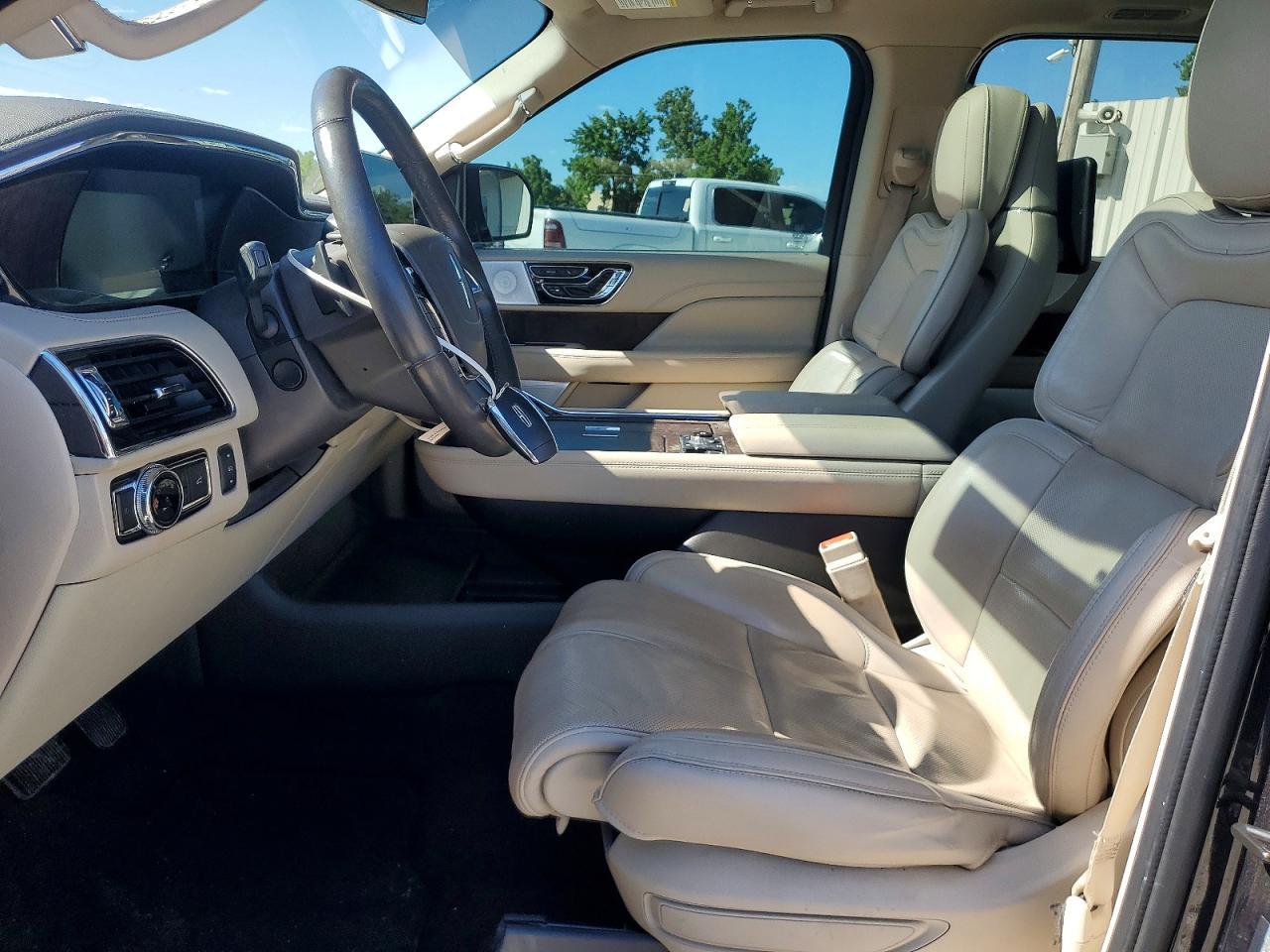 2019 LINCOLN Navigator