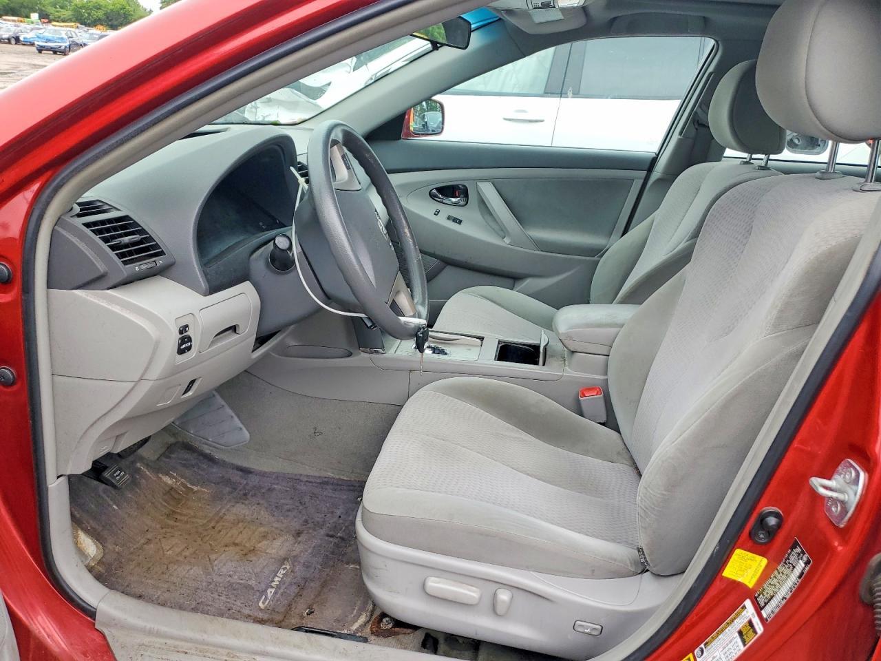 2011 TOYOTA CAMRY