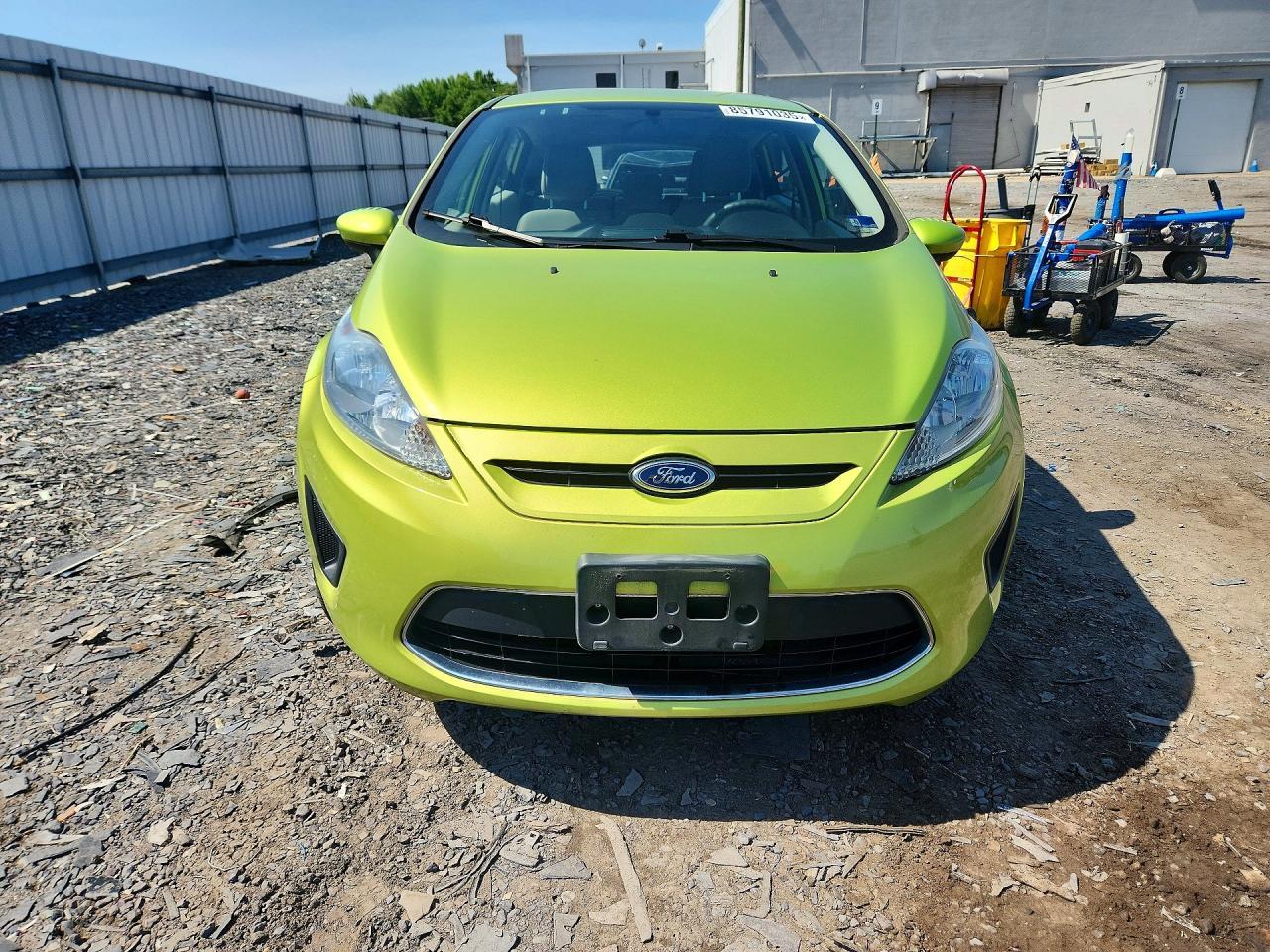 2011 FORD Fiesta