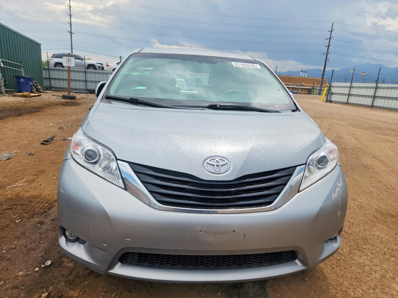 2014 TOYOTA SIENNA