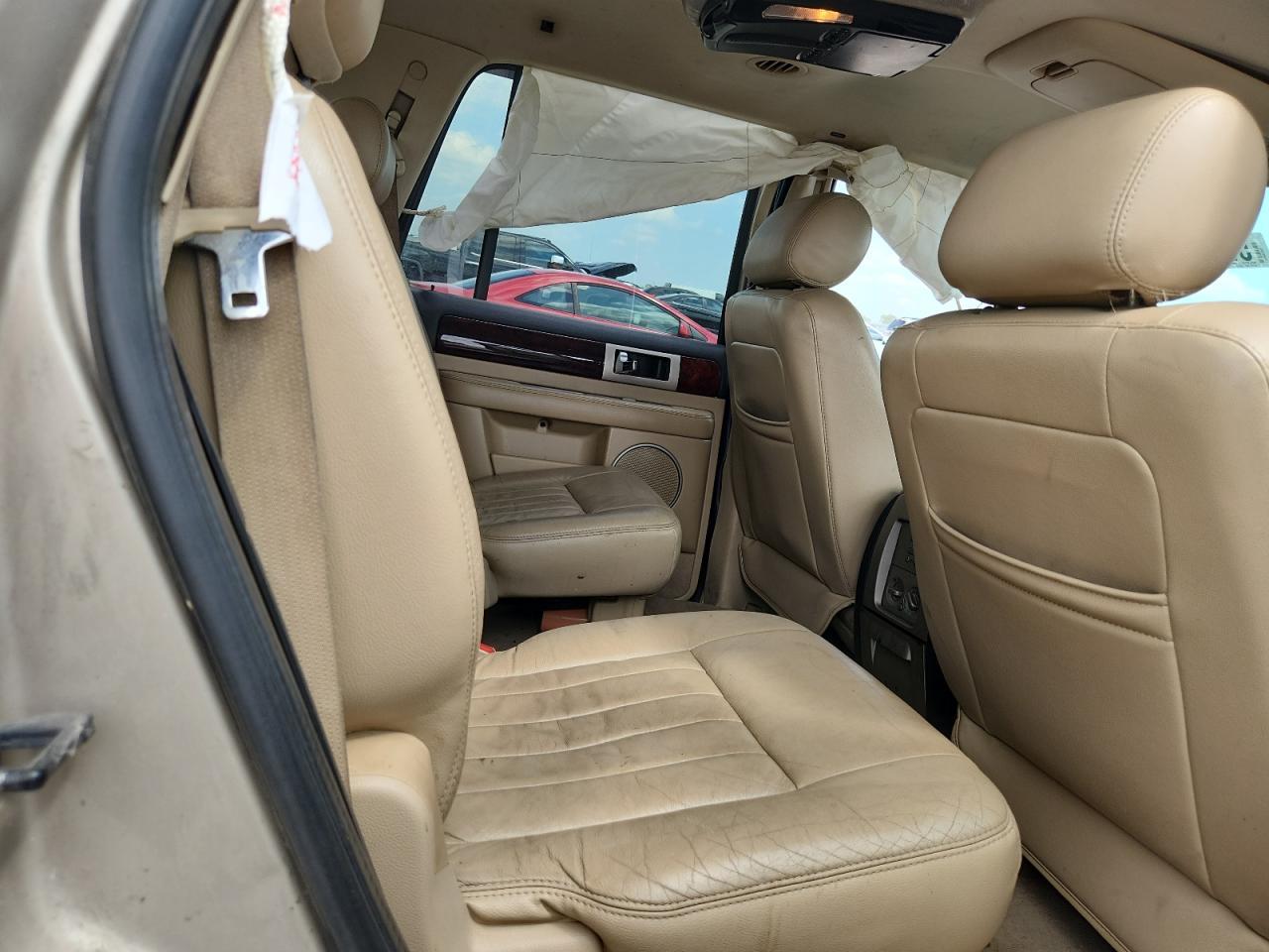 2005 LINCOLN Navigator