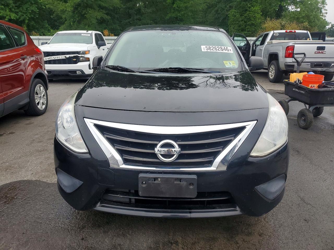 2015 NISSAN VERSA