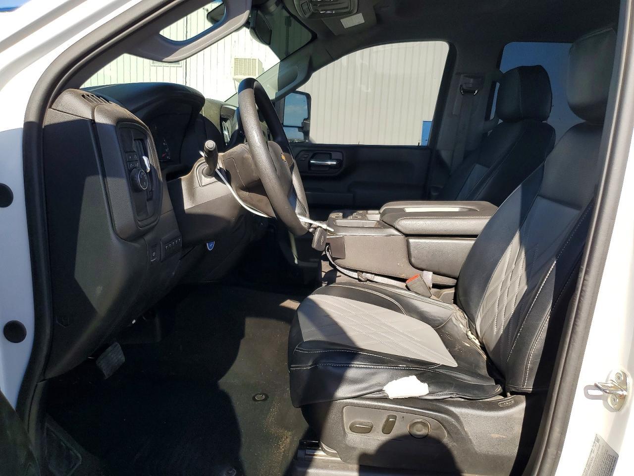 2024 CHEVROLET Silverado