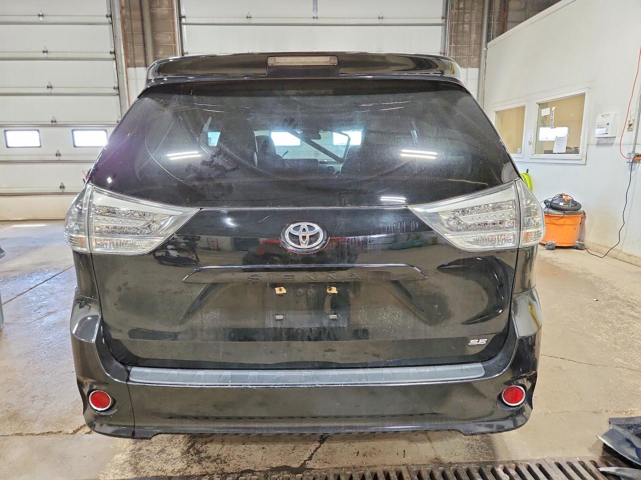 2025 TOYOTA SIENNA
