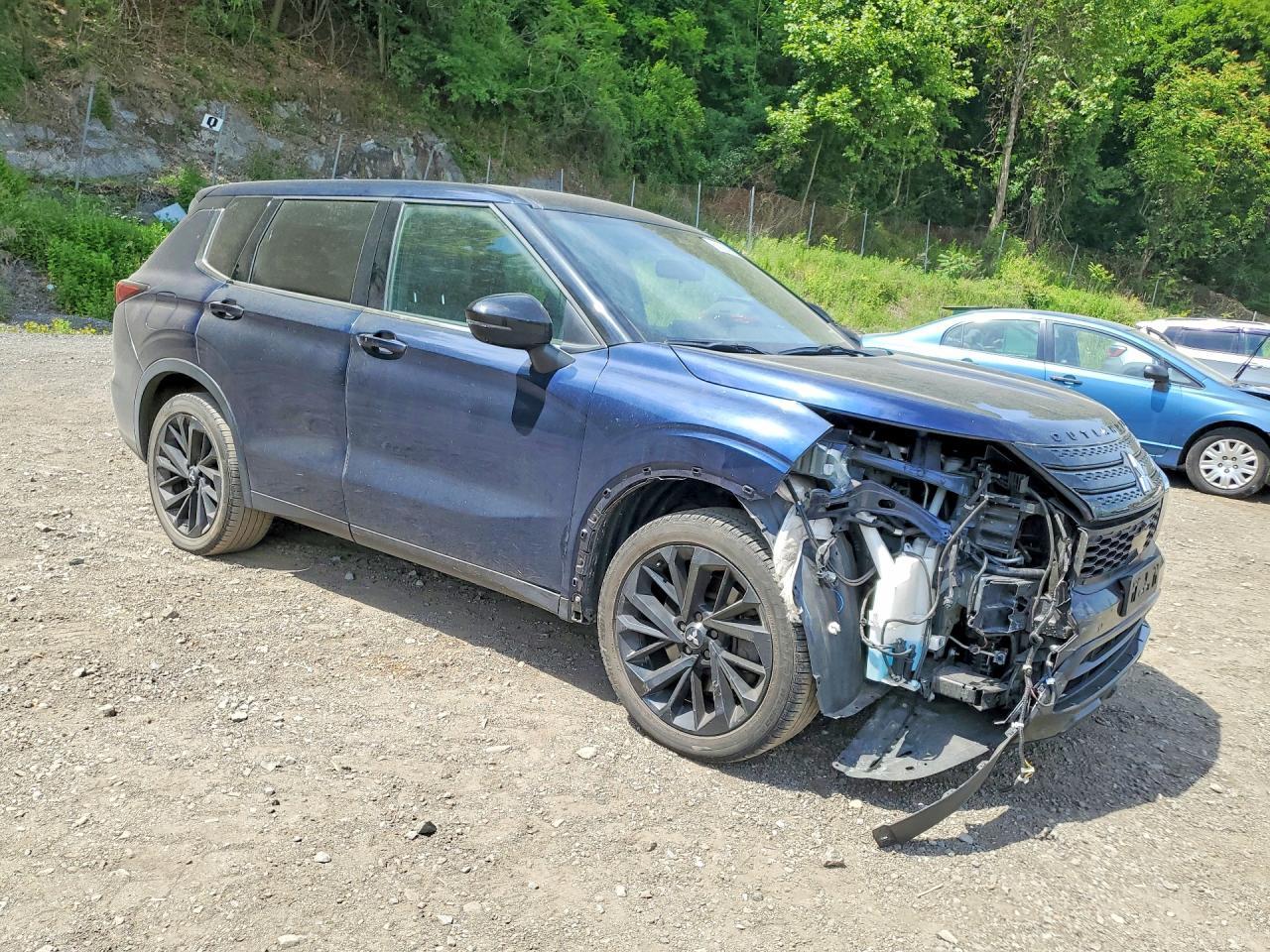 2023 MITSUBISHI outlander