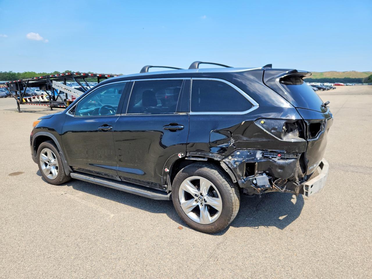 2016 TOYOTA HIGHLANDER