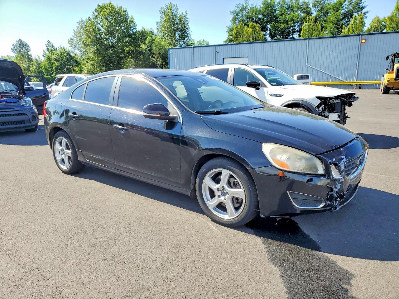 2013 VOLVO S60
