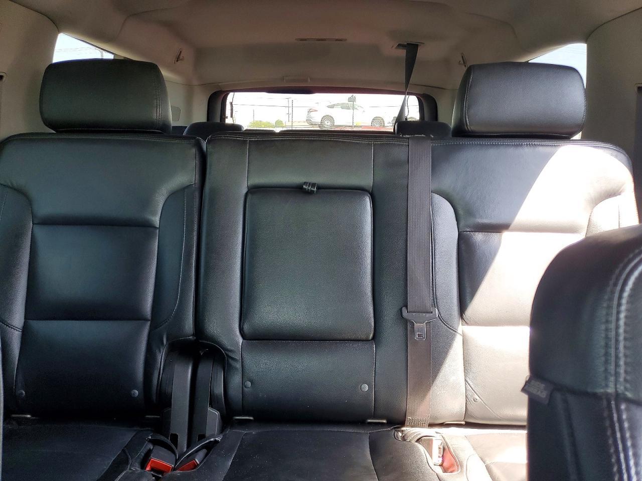 2015 CHEVROLET Suburban