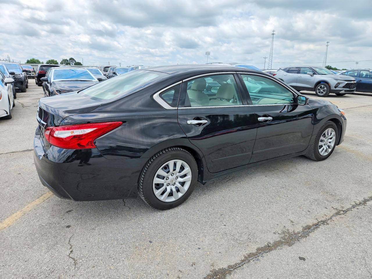 2017 NISSAN ALTIMA
