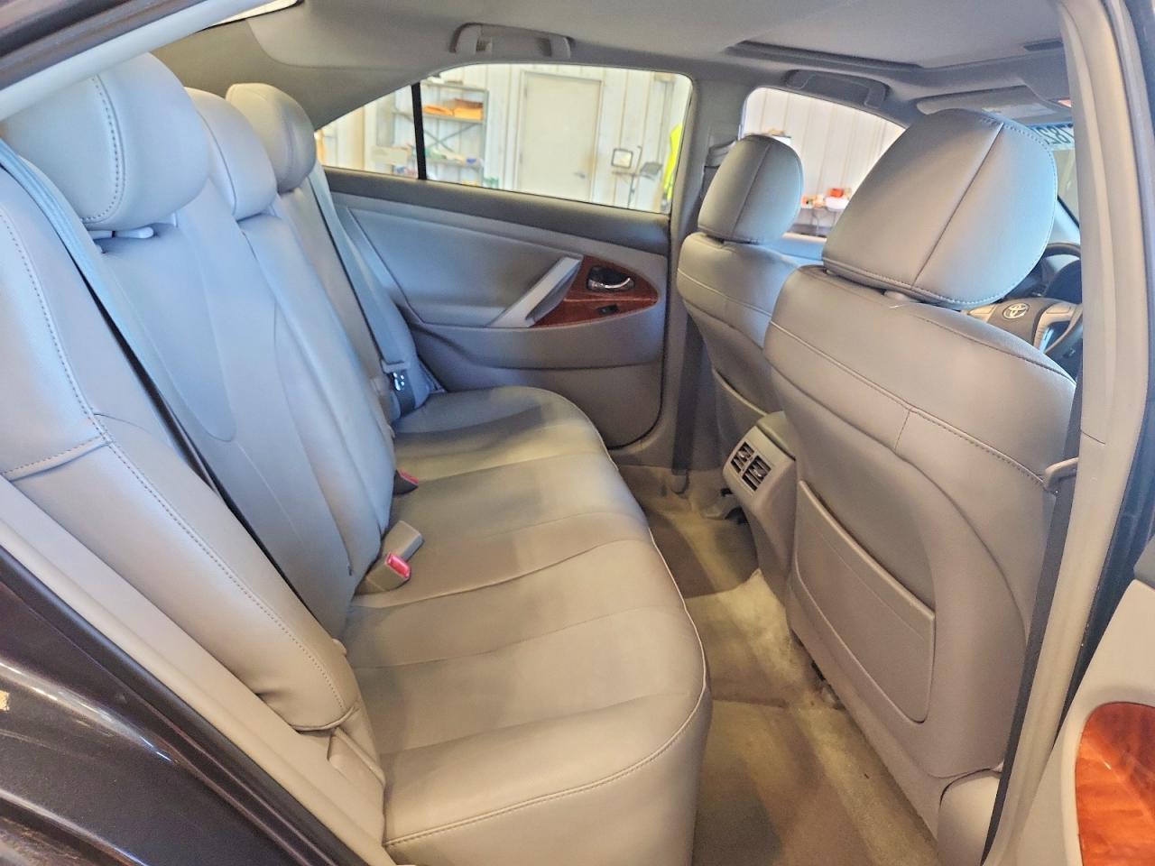 2010 TOYOTA CAMRY