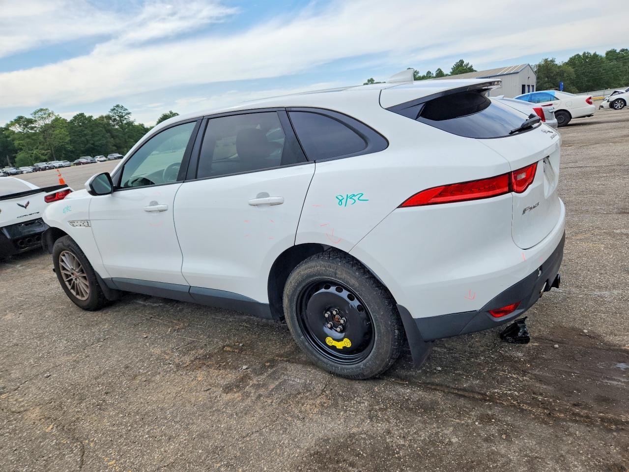 2017 JAGUAR F-Pace