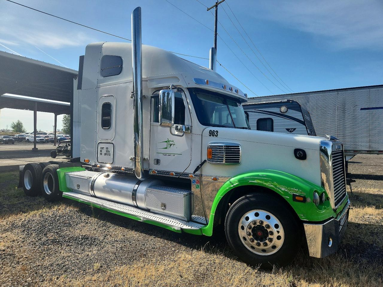 2014 FREIGHTLINER Convention
