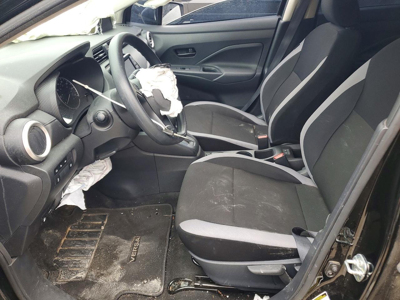 2025 NISSAN VERSA
