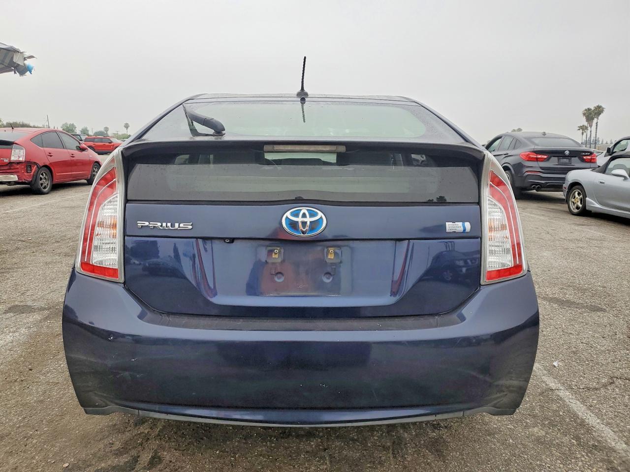 2015 TOYOTA PRIUS