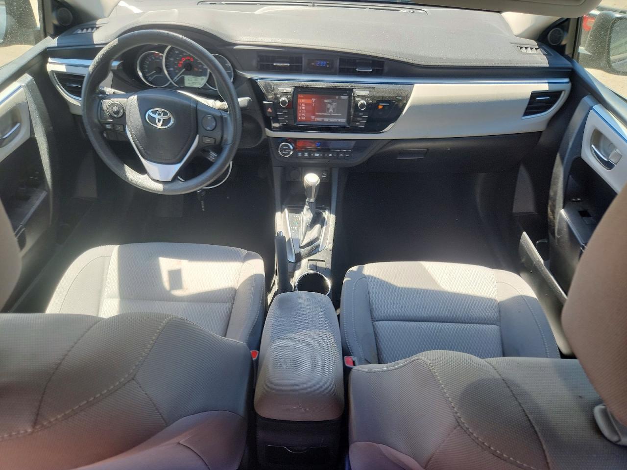 2015 TOYOTA COROLLA