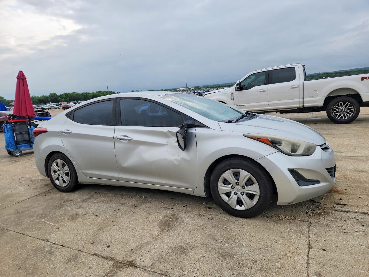 2016 HYUNDAI ELANTRA