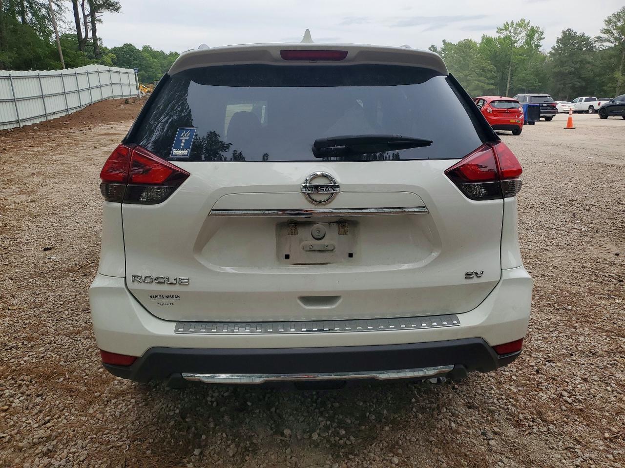 2017 NISSAN ROGUE