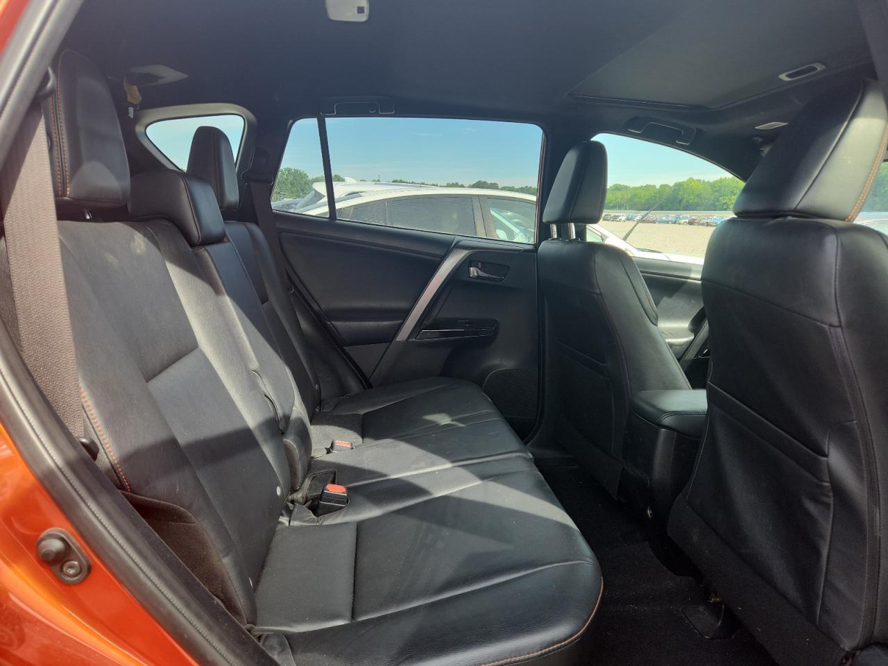2016 TOYOTA RAV4