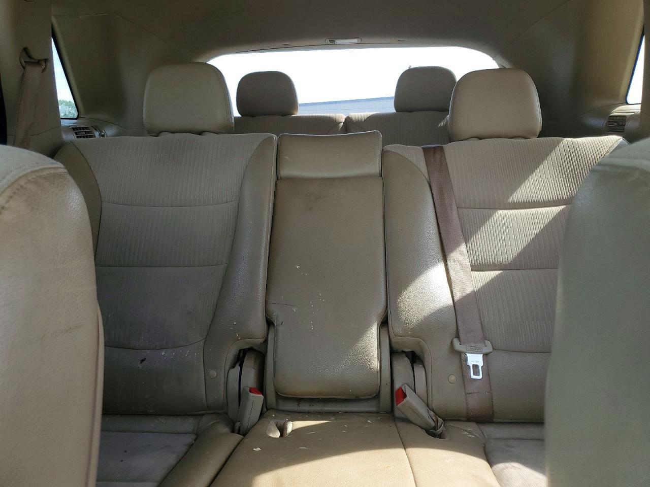 2011 KIA SORENTO