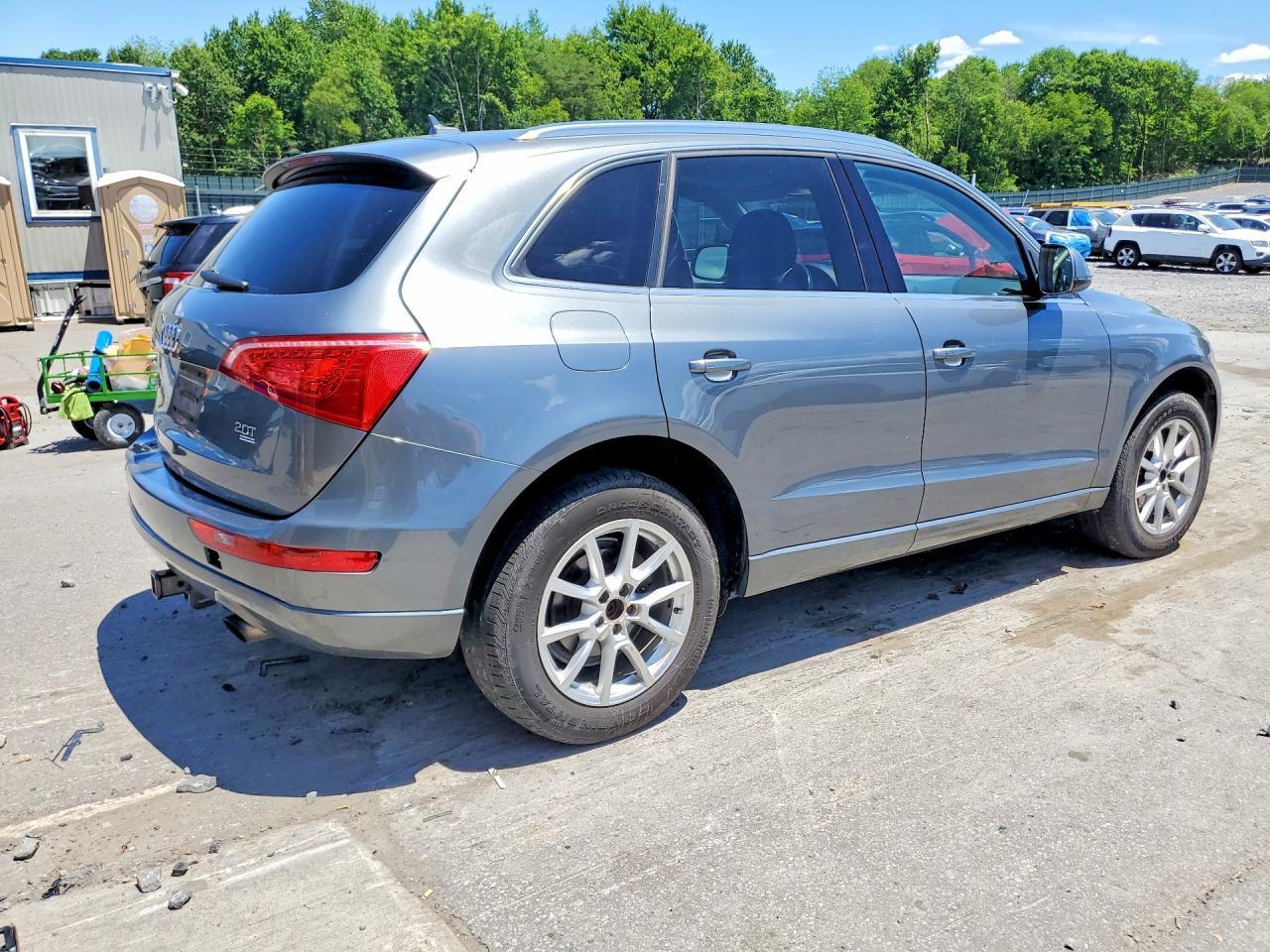 2012 AUDI Q5