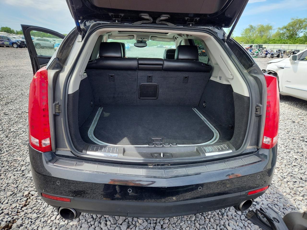 2010 CADILLAC SRX