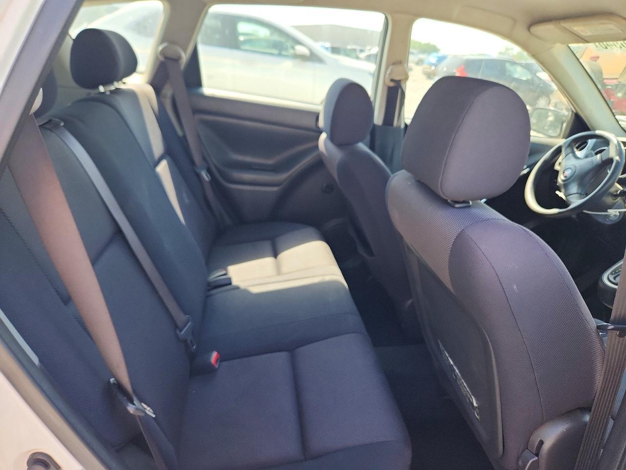 2004 PONTIAC VIBE